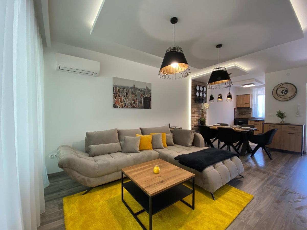 Sunshine Homes 扎马迪 外观 照片
